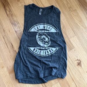 Gray Sleeveless Graphic Top